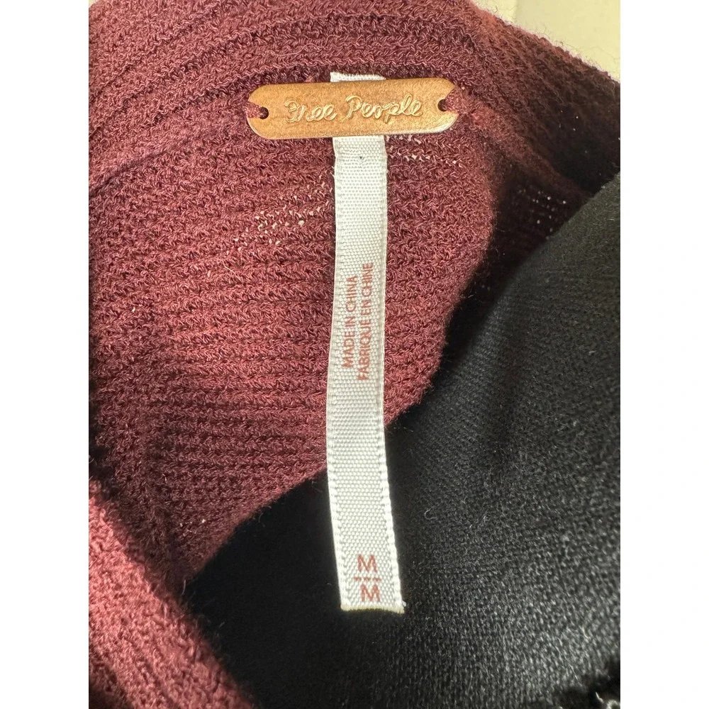 Free People‎ Casual Bohemian Crisscross Sweater Top Hi low Color Wine size M